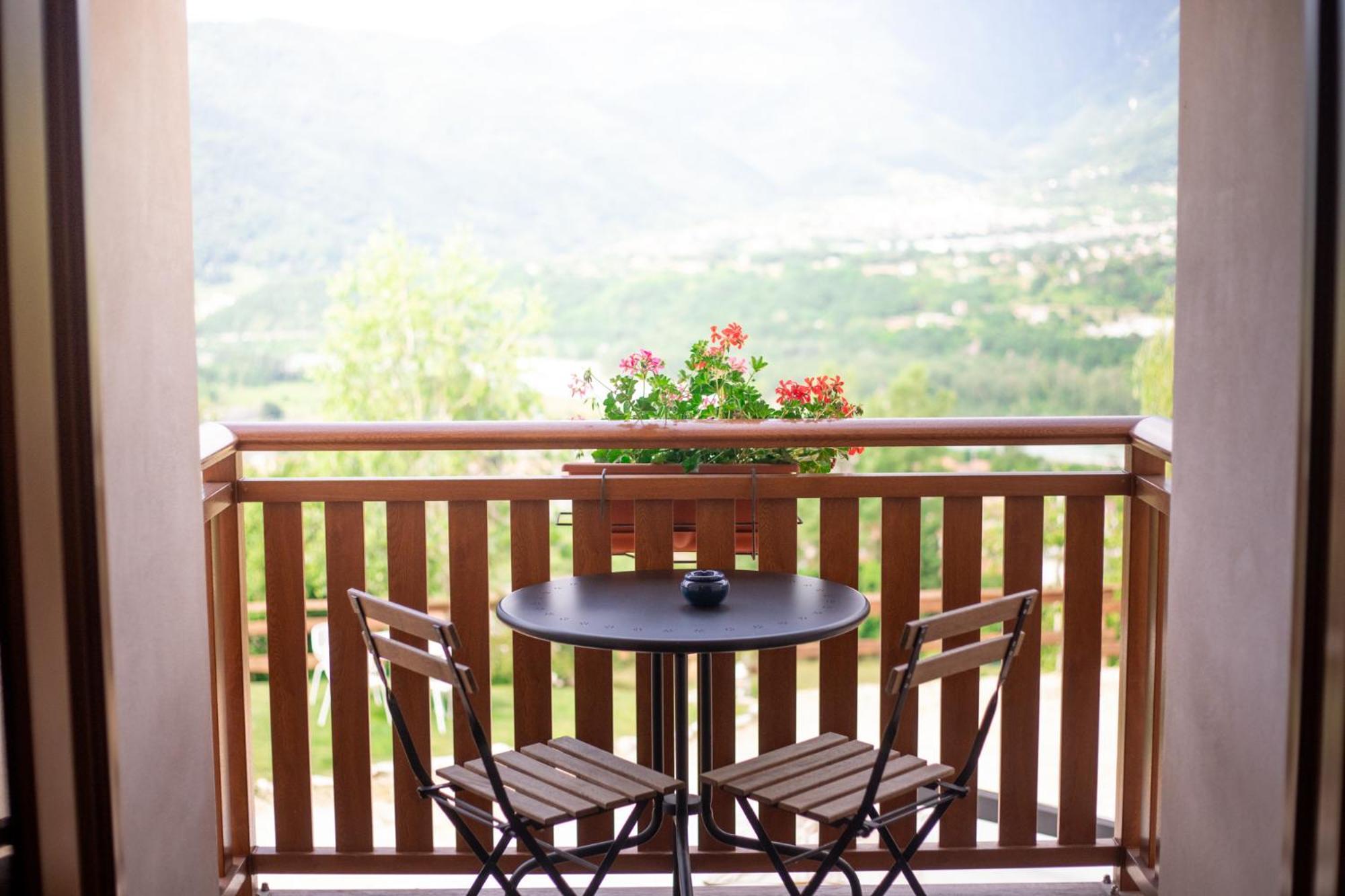 Agriturismo Riva Dei Coz Sequsino Kültér fotó