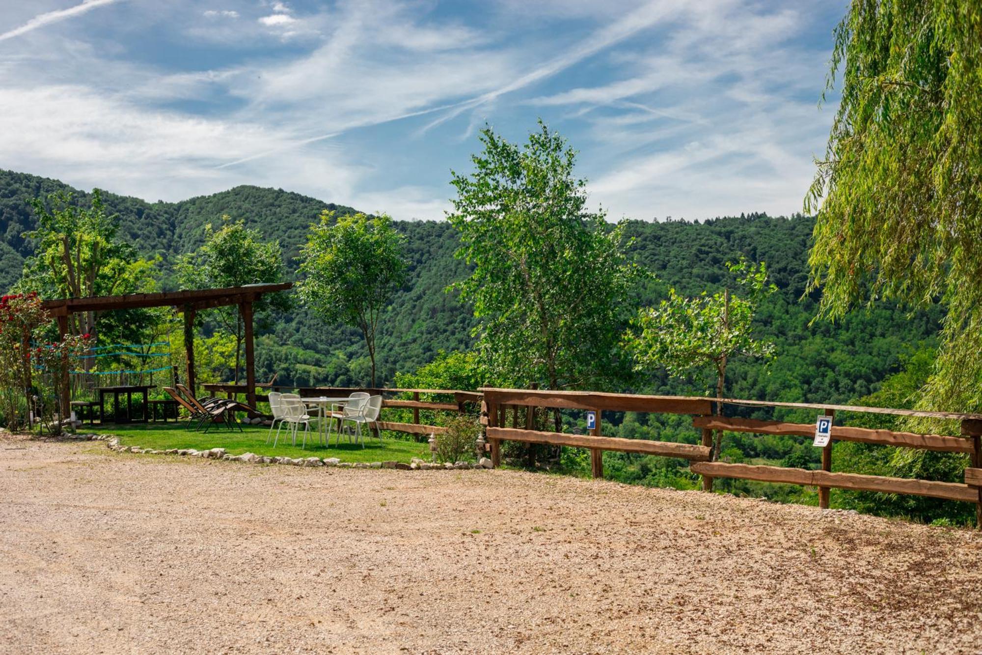 Agriturismo Riva Dei Coz Sequsino Kültér fotó